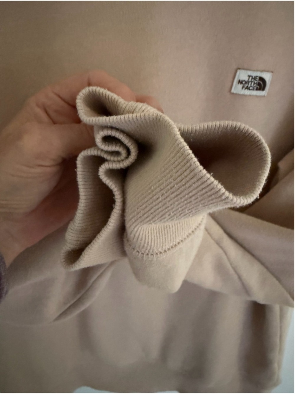 The North Face Women’s XL Beige Logo Crewneck Sweatshirt - Picture 5 of 9